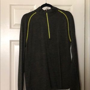 Lululemon 1/2 zip medium